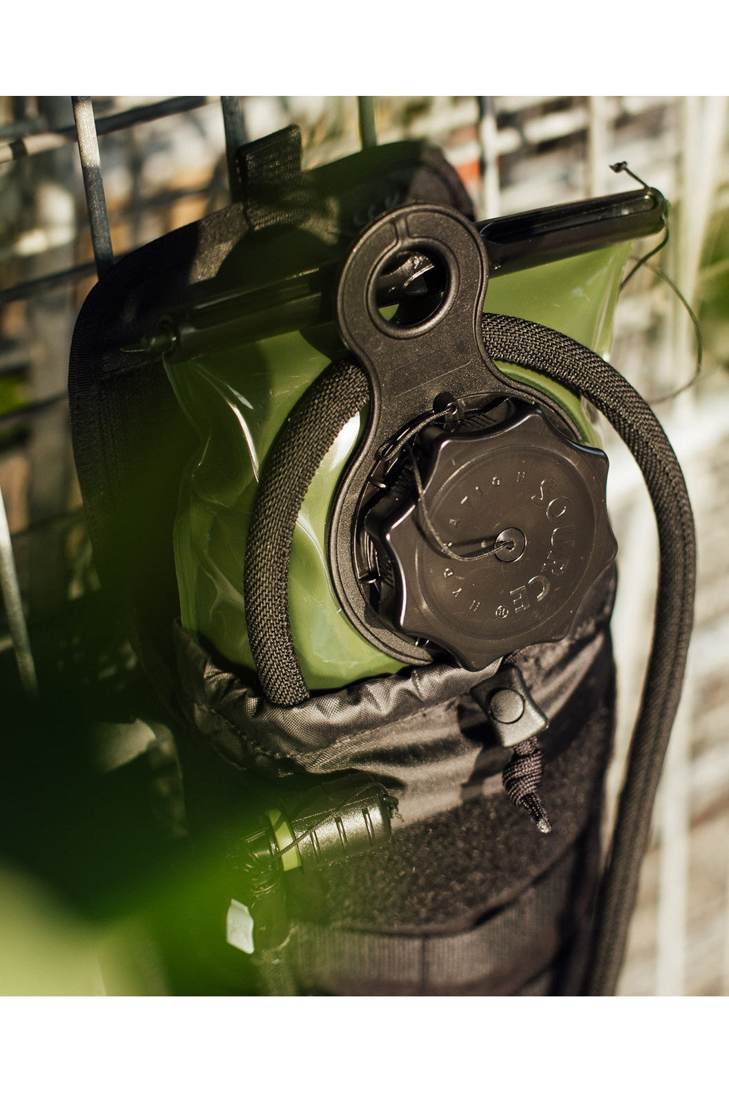 Source WXP 3L STORM VALVE HYDRATION SYSTEM