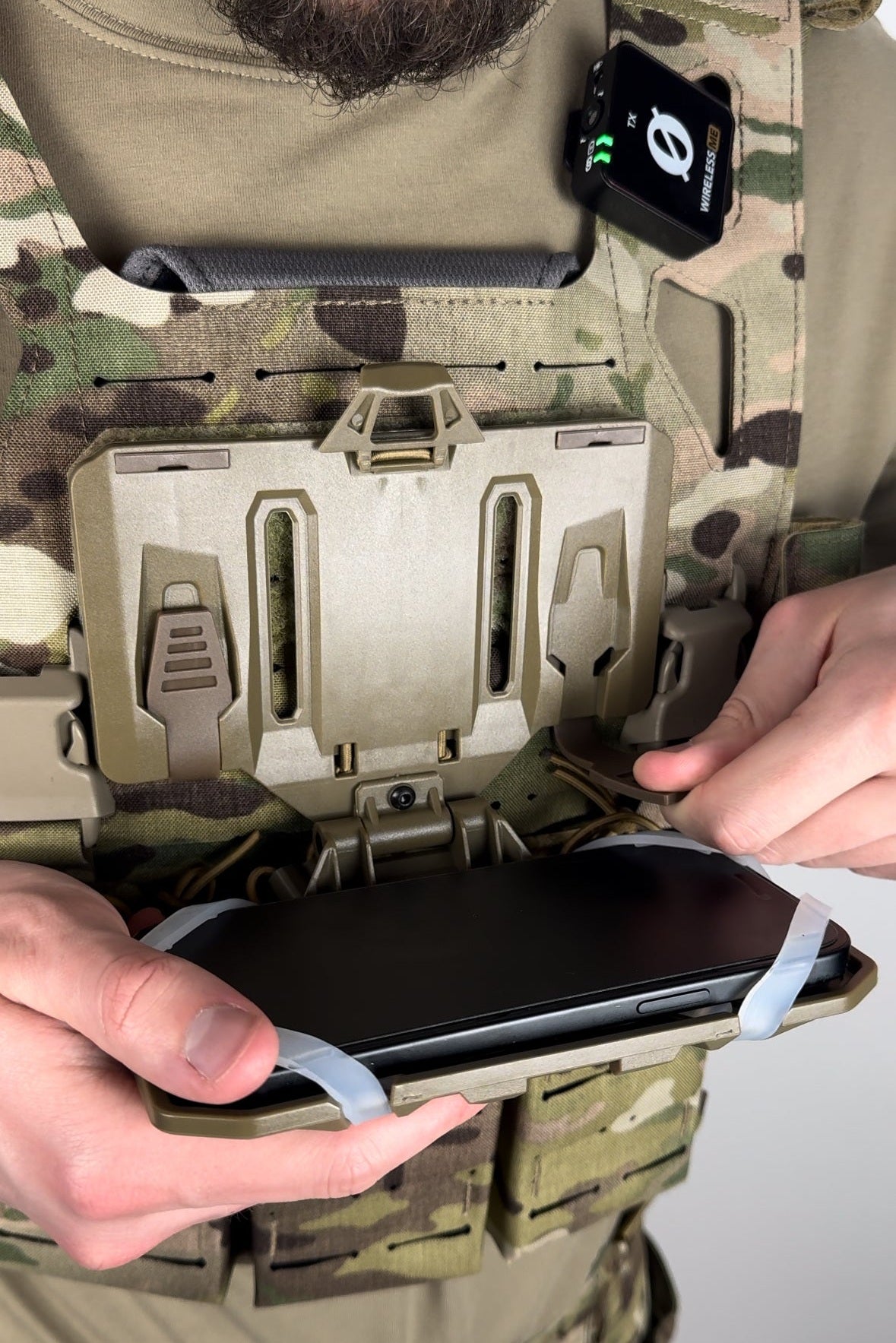 Taktischer Smartphone-Halter für MOLLE oder Gürtel