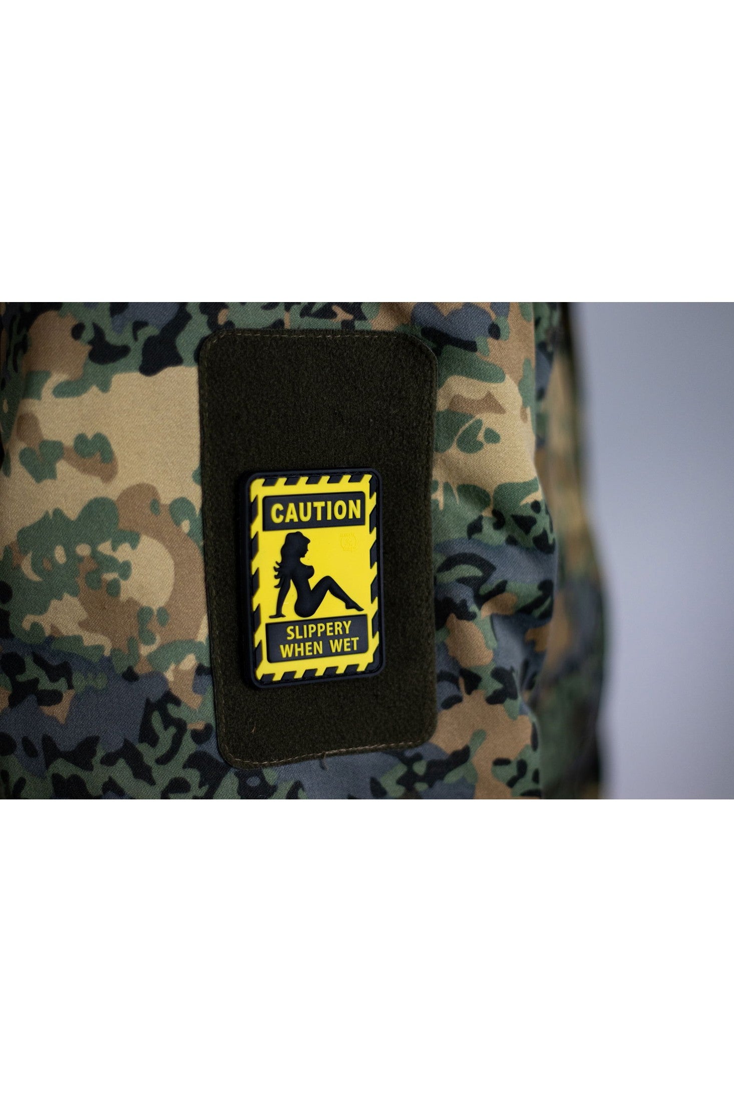 JTG SLIPPERY WHEN WET RUBBER PATCH - INVICTUSLEGIO